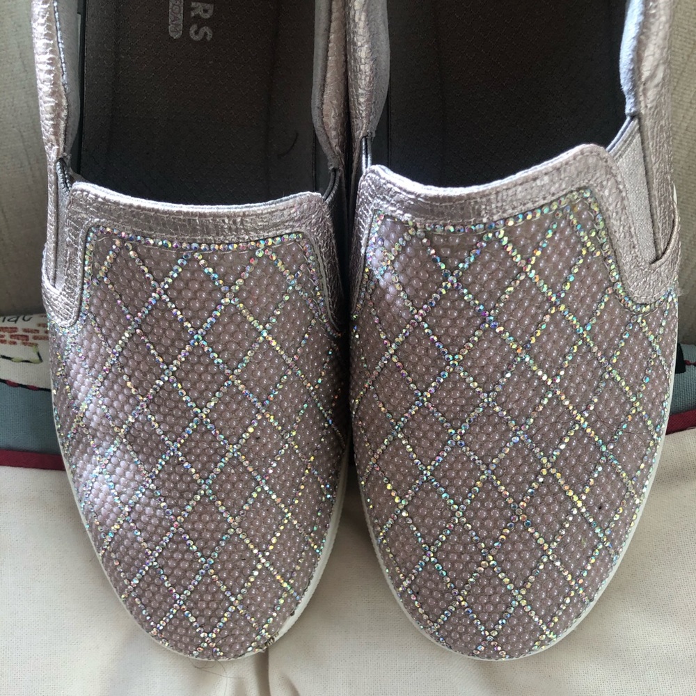 Rose Gold Slip On sneakers